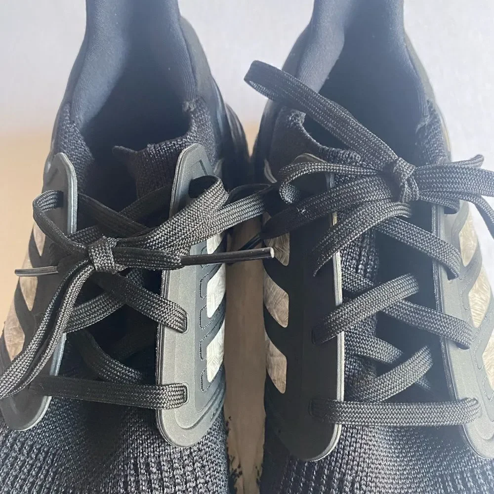 ADIDAS Men’s Black and White Primeblue Sneakers Size 8 US